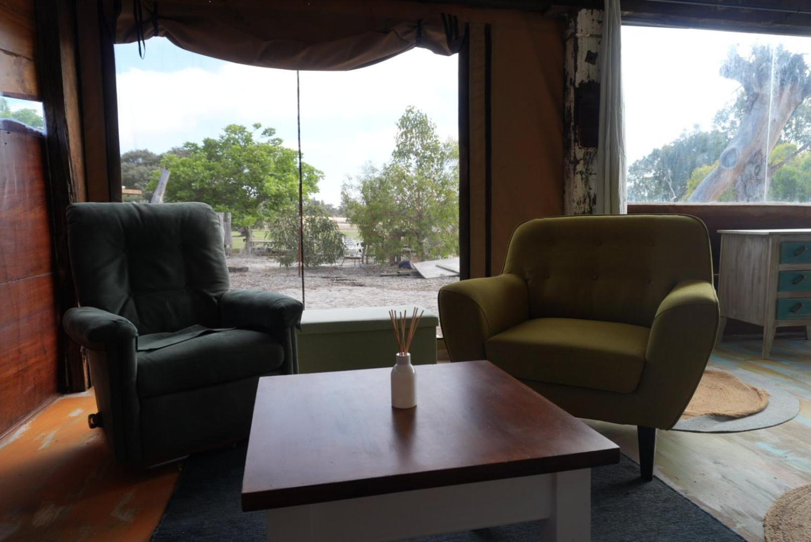 Silversprings Spa Retreat Pet Friendly Cottages And Glampings Metricup Exterior foto